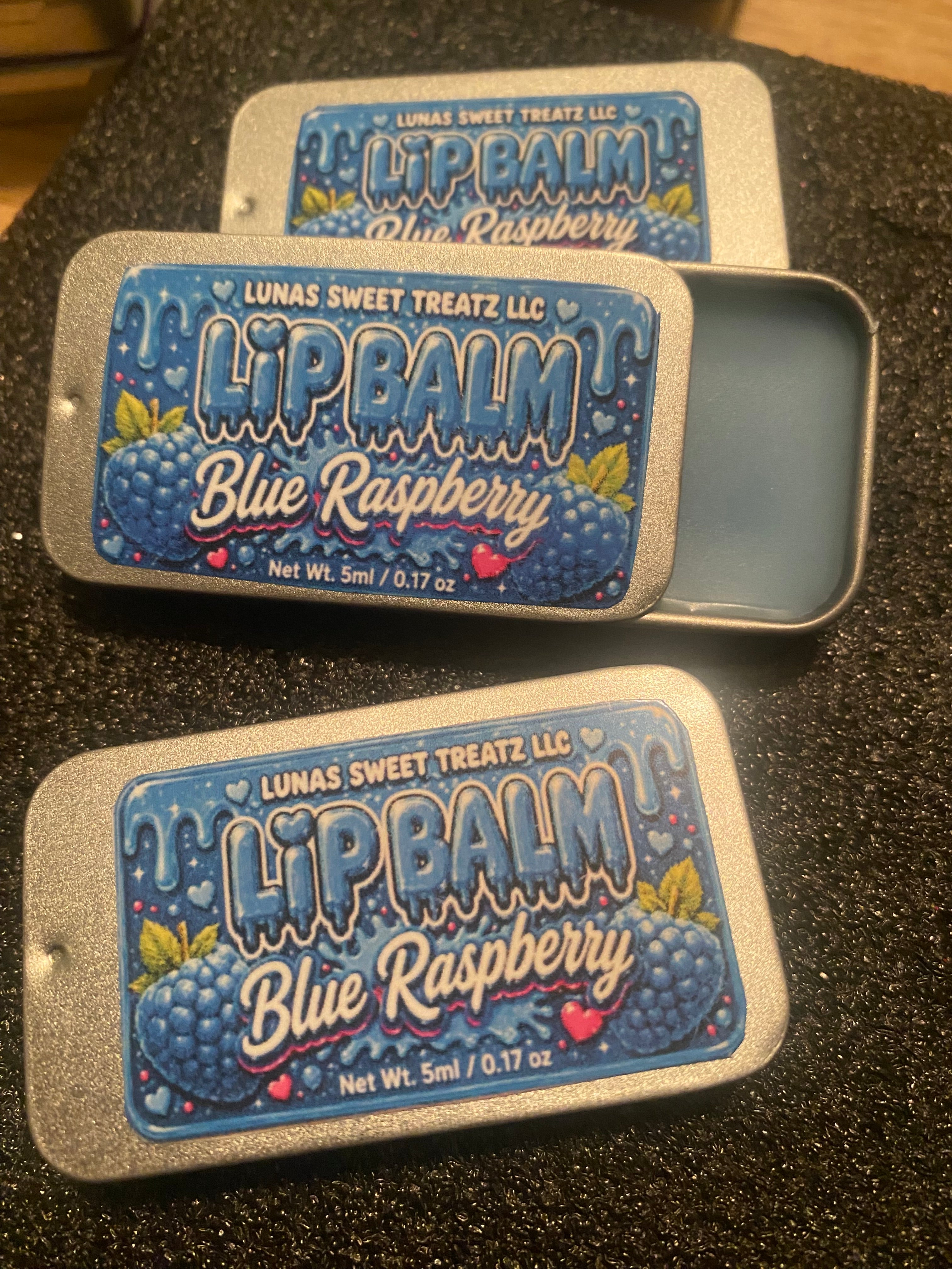 Lip balm tin