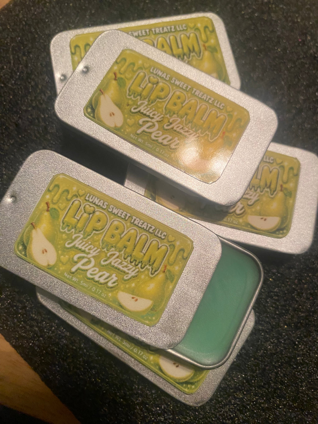 Lip balm tin